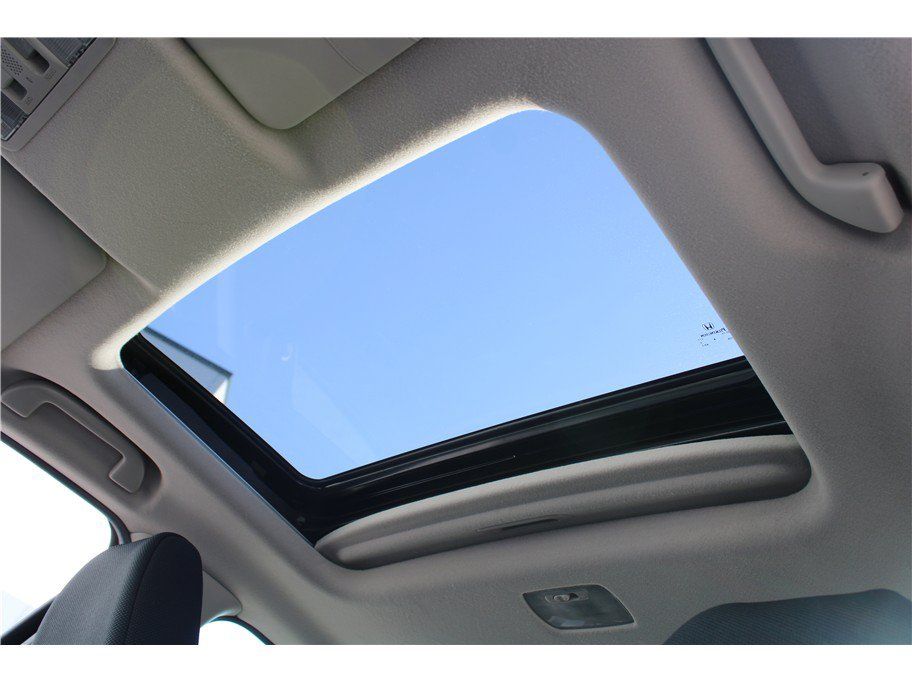 Used 2016 Honda Fit EX image 29