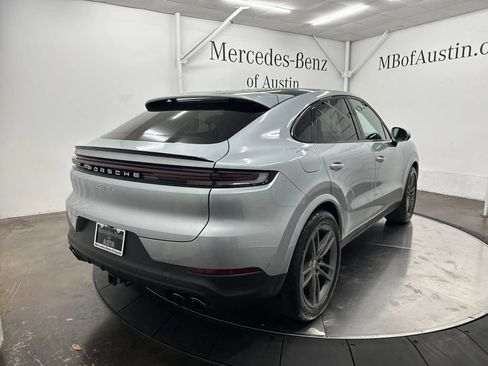 Used 2024 Porsche Cayenne Coupe AWD/4WD image 7