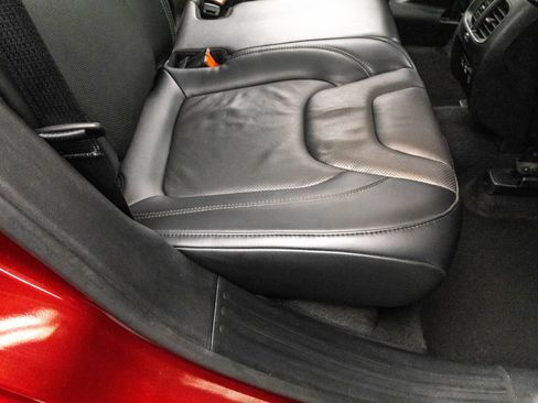 Used 2021 Jeep Cherokee Limited image 37