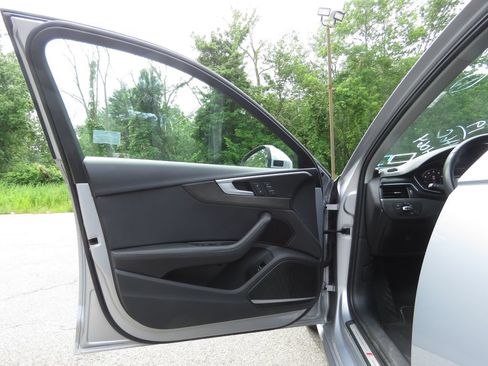 Used 2019 Audi A4 2.0T Premium Plus w/ Premium Plus Package AWD/4WD image 9