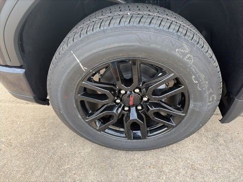 New 2026 GMC Sierra 1500 Elevation image 10