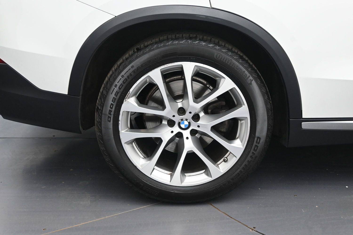 Used 2021 BMW X5 xDrive40i w/ Convenience Package AWD/4WD image 17