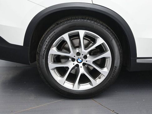 Used 2021 BMW X5 xDrive40i w/ Convenience Package AWD/4WD image 17