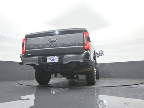 Used 2023 Ford F350 Lariat w/ Tow Technology Package image 34