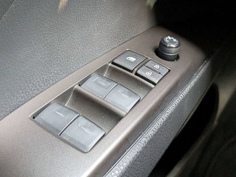 Used 2024 Toyota Camry SE FWD image 23