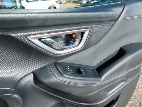 Used 2020 Subaru Forester Premium image 27