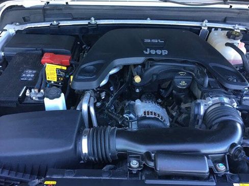 Used 2021 Jeep Gladiator Rubicon AWD/4WD image 23