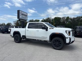 Used 2024 GMC Sierra 2500 AT4 w/ AT4 Preferred Package AWD/4WD video 1