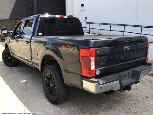 Used 2021 Ford F250 Lariat w/ Lariat Ultimate Package image 5