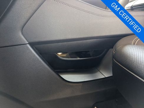 Certified 2025 Chevrolet Traverse LT image 27