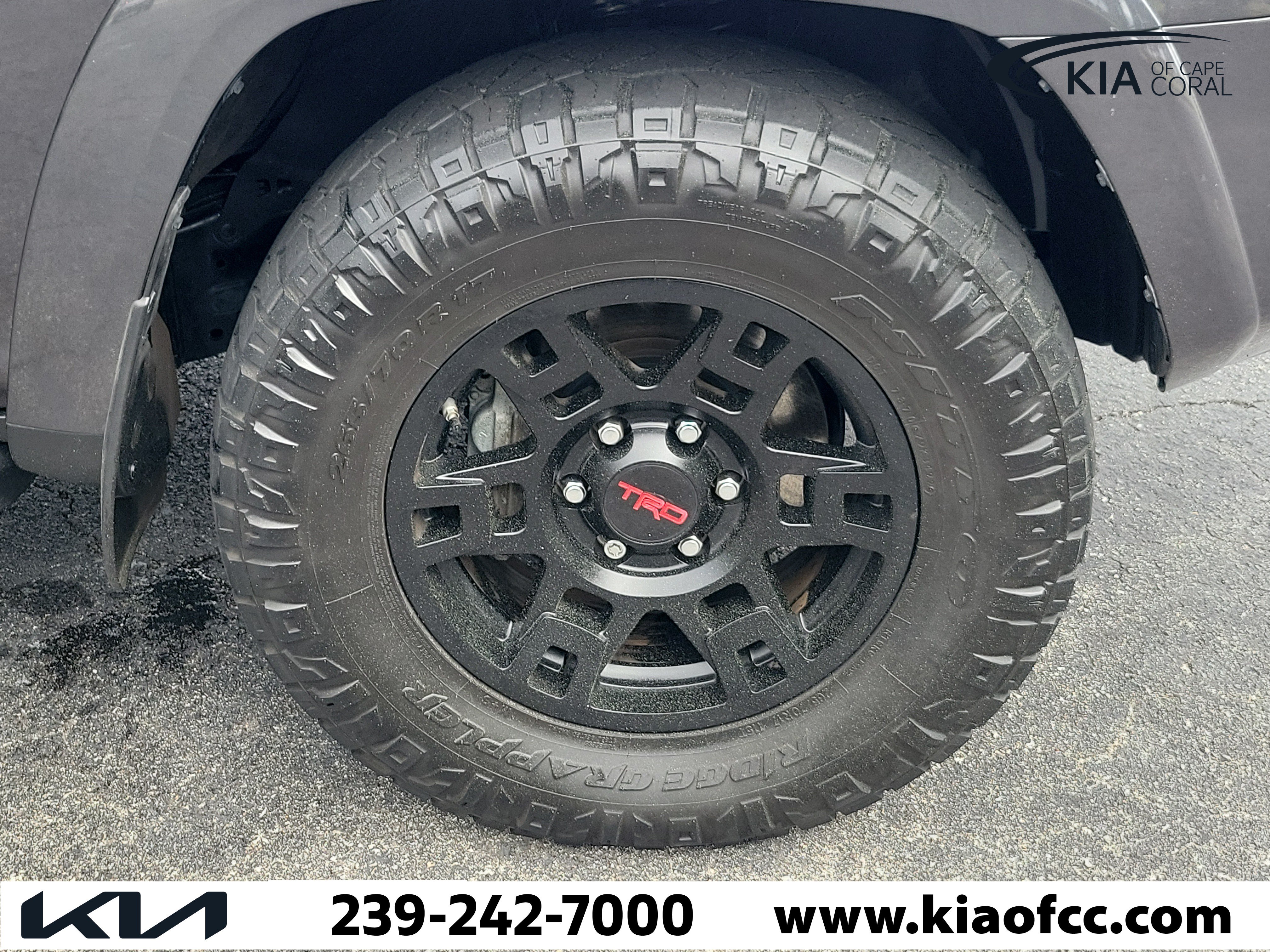 Used 2023 Toyota 4Runner SR5 Premium w/ Moonroof Package RWD image 7