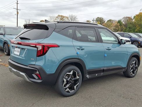 New 2026 Kia Seltos S image 4