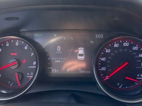 Used 2021 Toyota Camry XSE FWD image 3