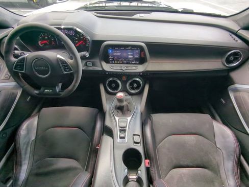 Used 2020 Chevrolet Camaro ZL1 RWD image 15