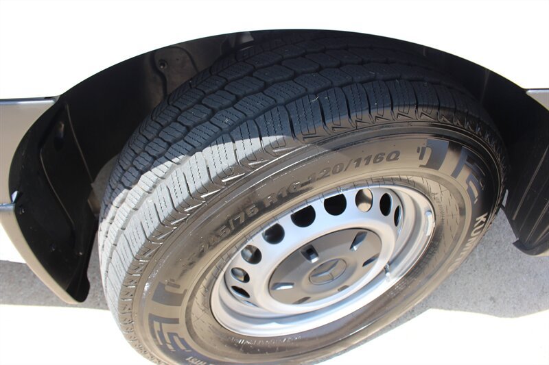 Used 2026 Mercedes-Benz Sprinter 2500 image 39