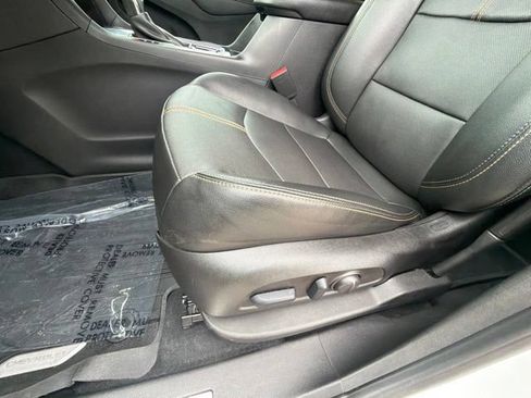 Used 2022 Chevrolet Equinox Premier FWD image 19