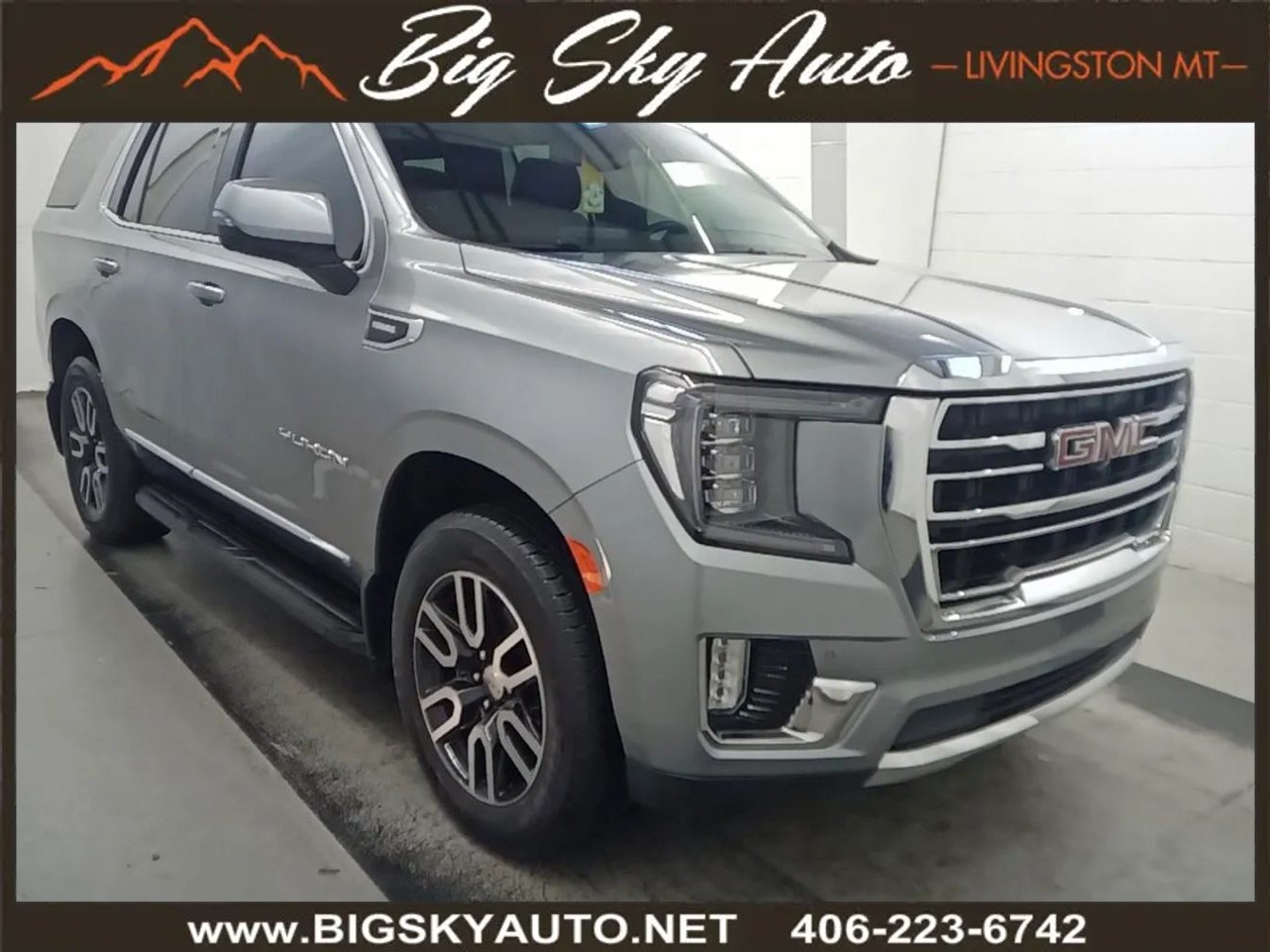 Used 2024 GMC Yukon SLT w/ SLT Luxury Package AWD/4WD image 4