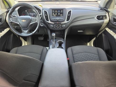 Used 2019 Chevrolet Equinox LT FWD image 18