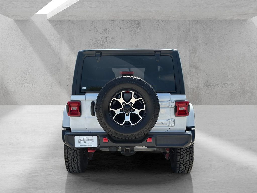 Used 2022 Jeep Wrangler Unlimited Rubicon w/ LED Lighting Group AWD/4WD image 6
