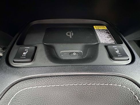 Used 2023 Toyota Corolla XSE FWD image 25