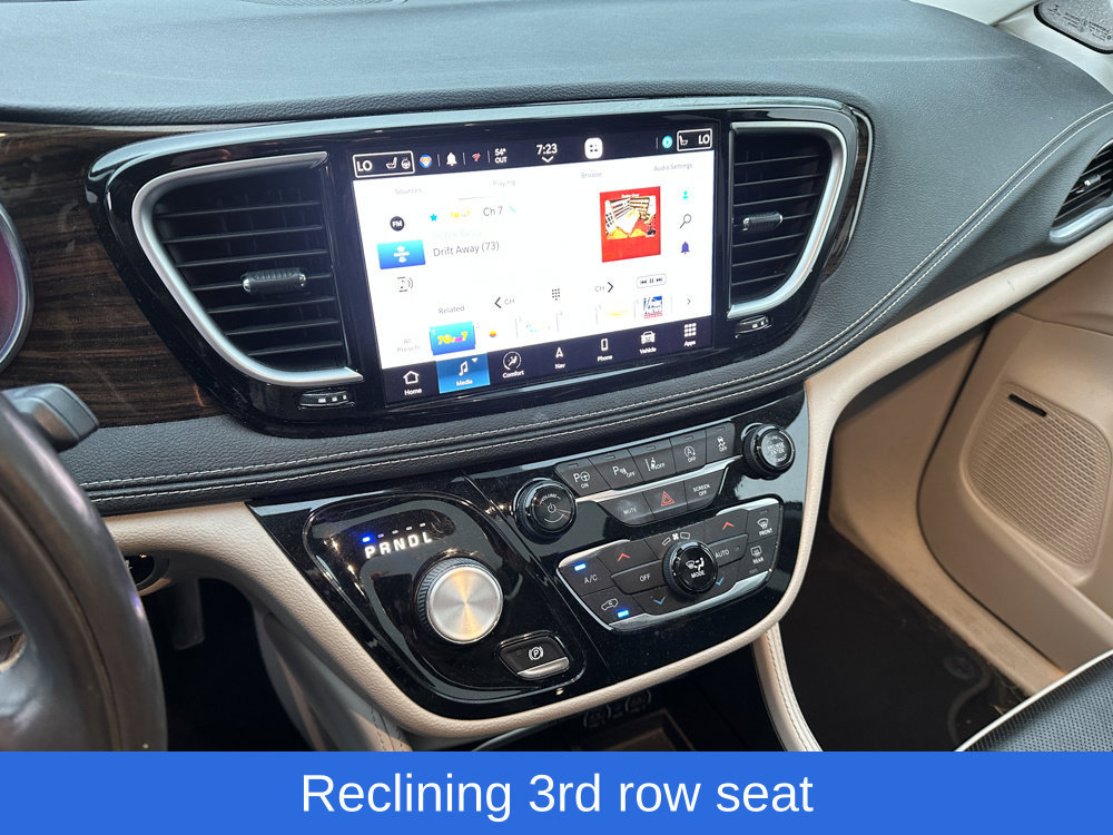 Used 2022 Chrysler Pacifica Limited FWD image 12