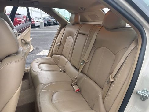 Used 2011 Cadillac CTS Luxury image 11