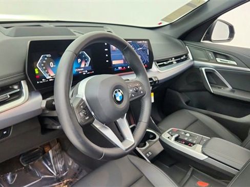 Used 2025 BMW X1 xDrive28i image 18