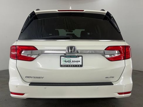 Used 2018 Honda Odyssey Elite image 8