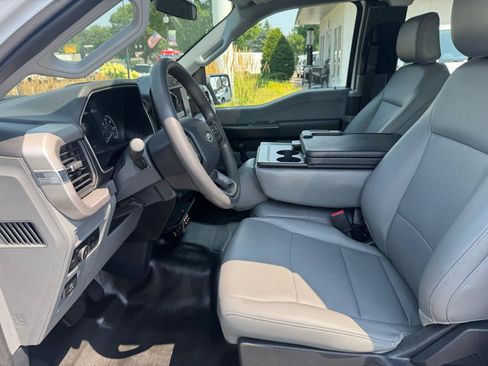 Used 2022 Ford F150 XL RWD image 16
