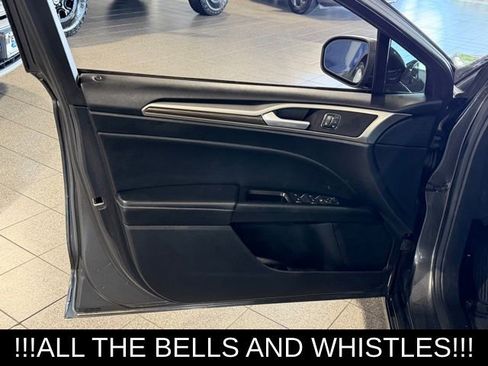 Used 2019 Ford Fusion SEL image 22