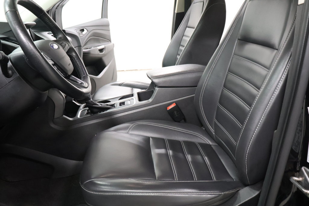 Used 2019 Ford Escape SEL AWD/4WD image 16