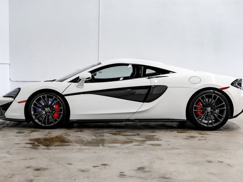 Used 2017 McLaren 570S Coupe image 19