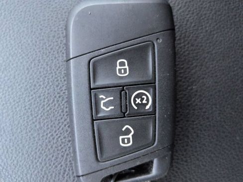 Used 2021 Volkswagen Atlas Cross Sport SEL Premium R-Line AWD/4WD image 31
