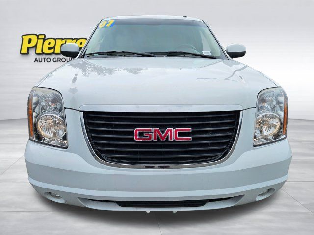 Used 2007 GMC Yukon XL SLT w/ SLT Preferred Equipment Group AWD/4WD image 9