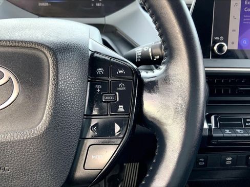 Certified 2023 Toyota Prius LE image 23