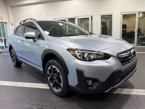 Certified 2021 Subaru Crosstrek 2.0i Premium w/ Moonroof Package AWD/4WD image 7