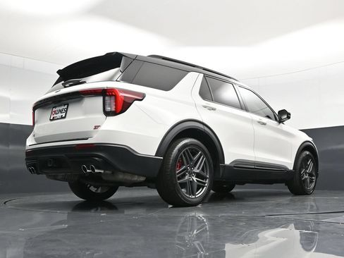 Used 2025 Ford Explorer ST AWD/4WD image 51