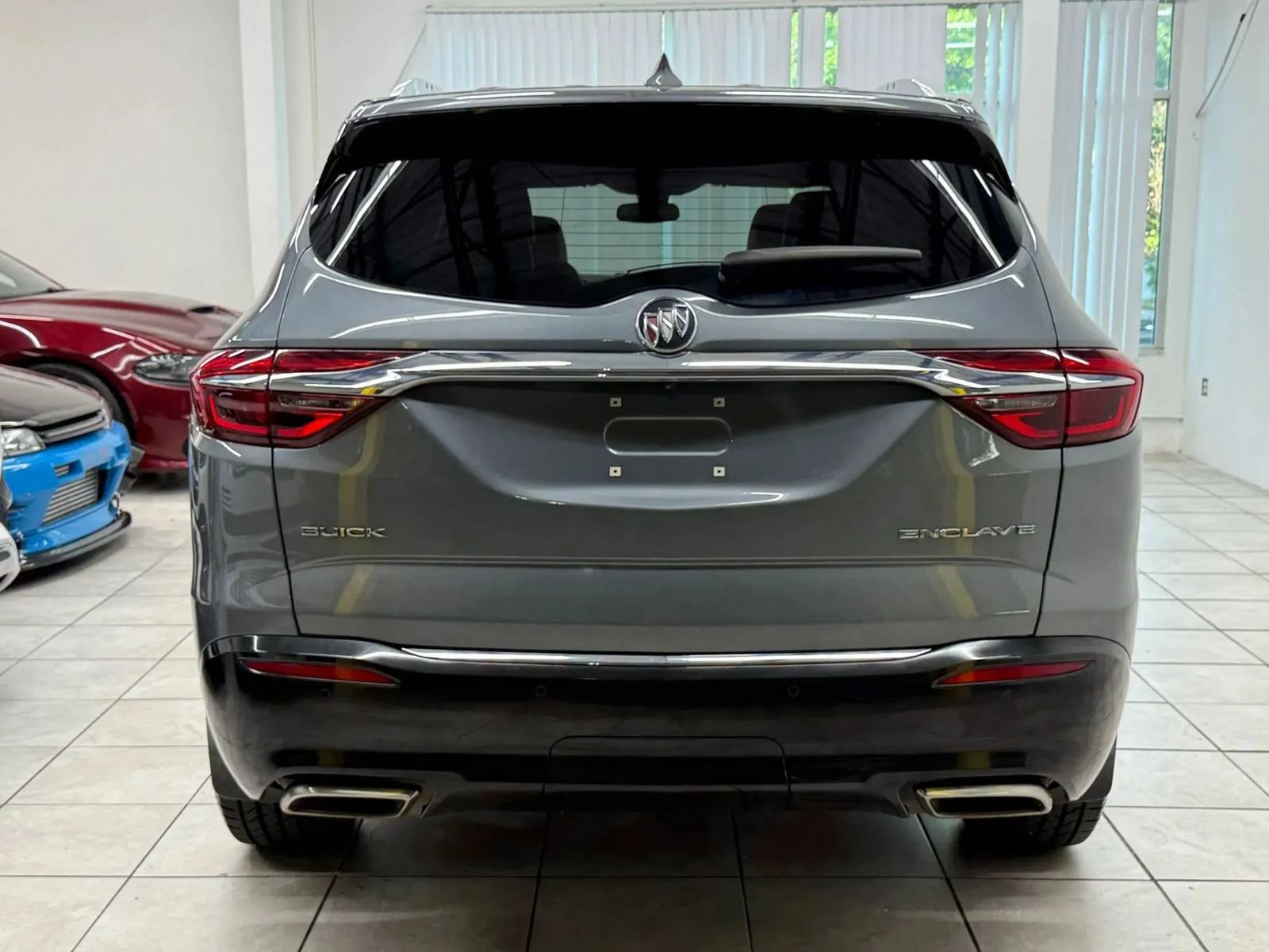 Used 2018 Buick Enclave Premium FWD image 8