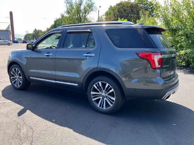 Used 2016 Ford Explorer Platinum AWD/4WD image 3