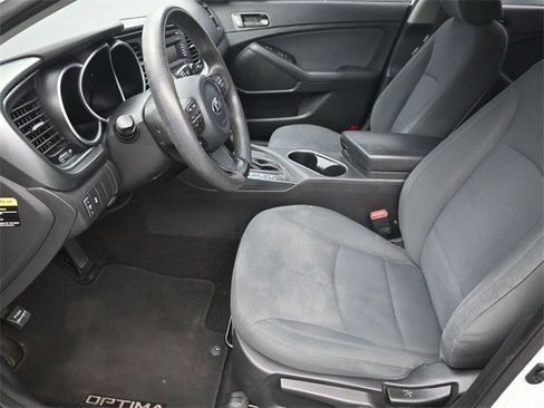 Used 2015 Kia Optima LX image 16
