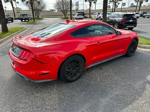 Used 2020 Ford Mustang Coupe image 4