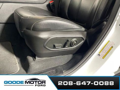 Used 2024 Jeep Grand Cherokee Limited 4xe AWD/4WD image 11