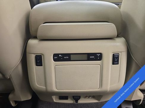Used 2017 INFINITI QX80 4WD w/ Deluxe Technology Package image 15