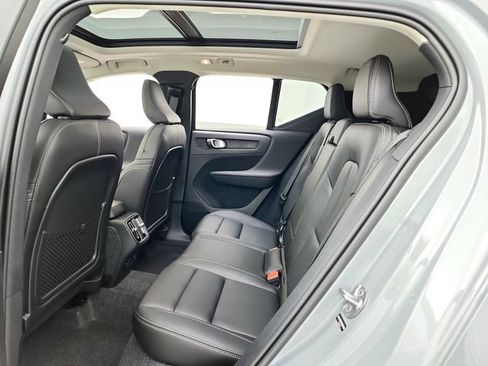 New 2026 Volvo XC40 B5 Plus w/ Climate Package AWD/4WD image 24