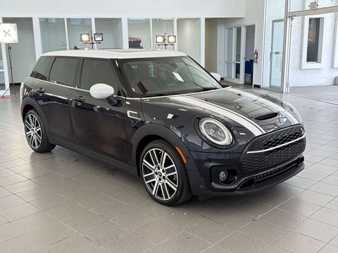 Certified 2023 MINI Cooper Clubman S AWD/4WD image 7