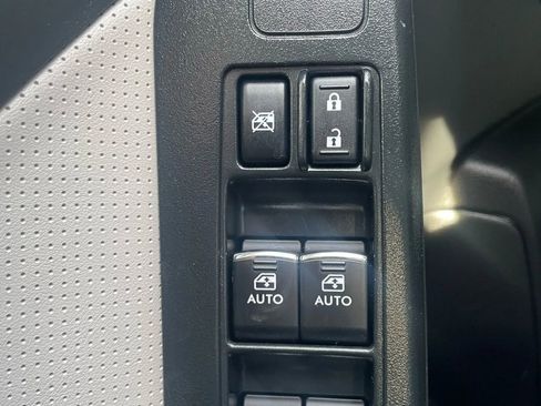 Used 2018 Subaru Forester 2.5i Limited image 11