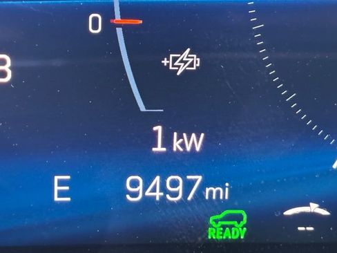 Certified 2025 Cadillac Optiq Luxury 2 w/ LPO, Floor Liner Package image 18