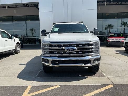 Used 2025 Ford F350 Lariat w/ Lariat Ultimate Package AWD/4WD image 12