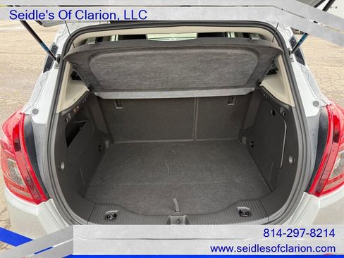 Used 2022 Buick Encore Preferred w/ Safety Package AWD/4WD image 9
