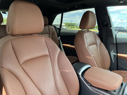 Used 2019 Audi Q8 Prestige AWD/4WD image 35